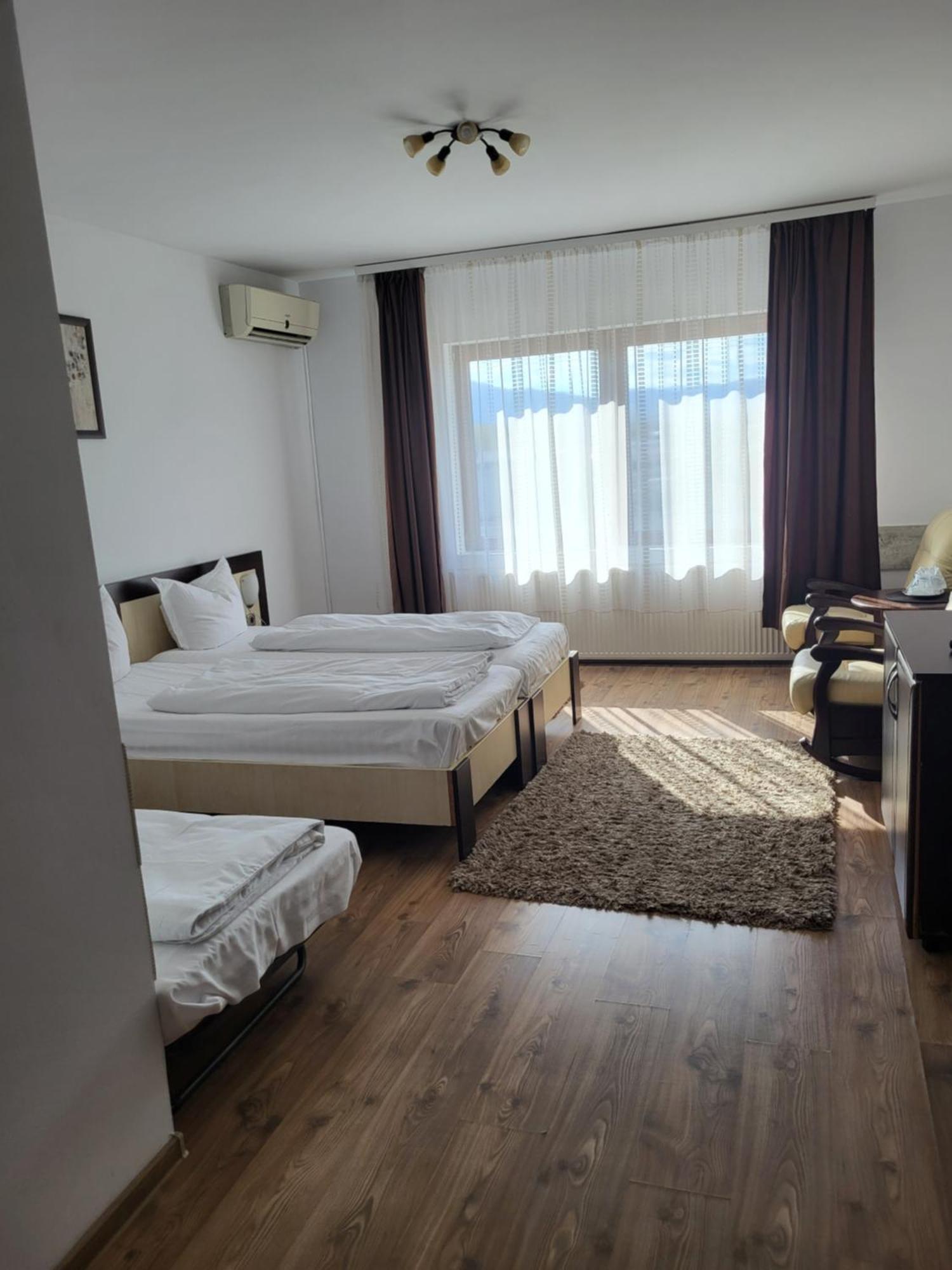 Pensiunea Denim Şelimbăr Habitación foto